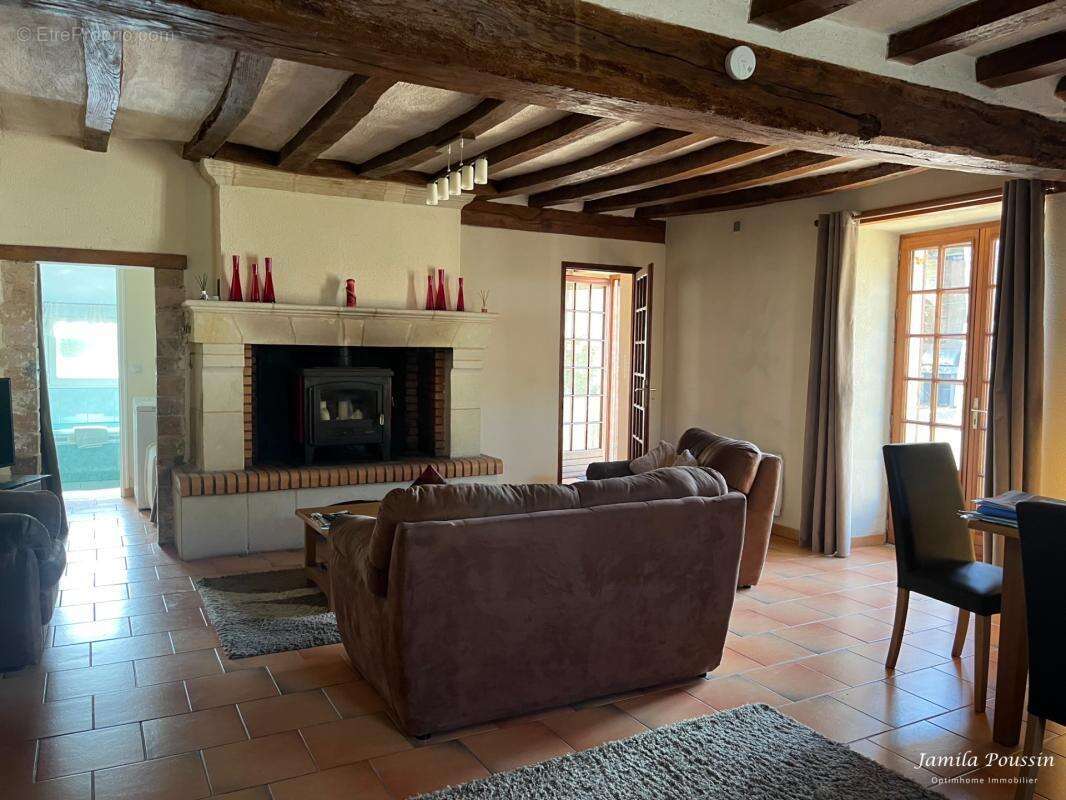 Maison de Campagne (137 m2 - 7 pièces) NOYANT-VILLAGES (49) - photo 25