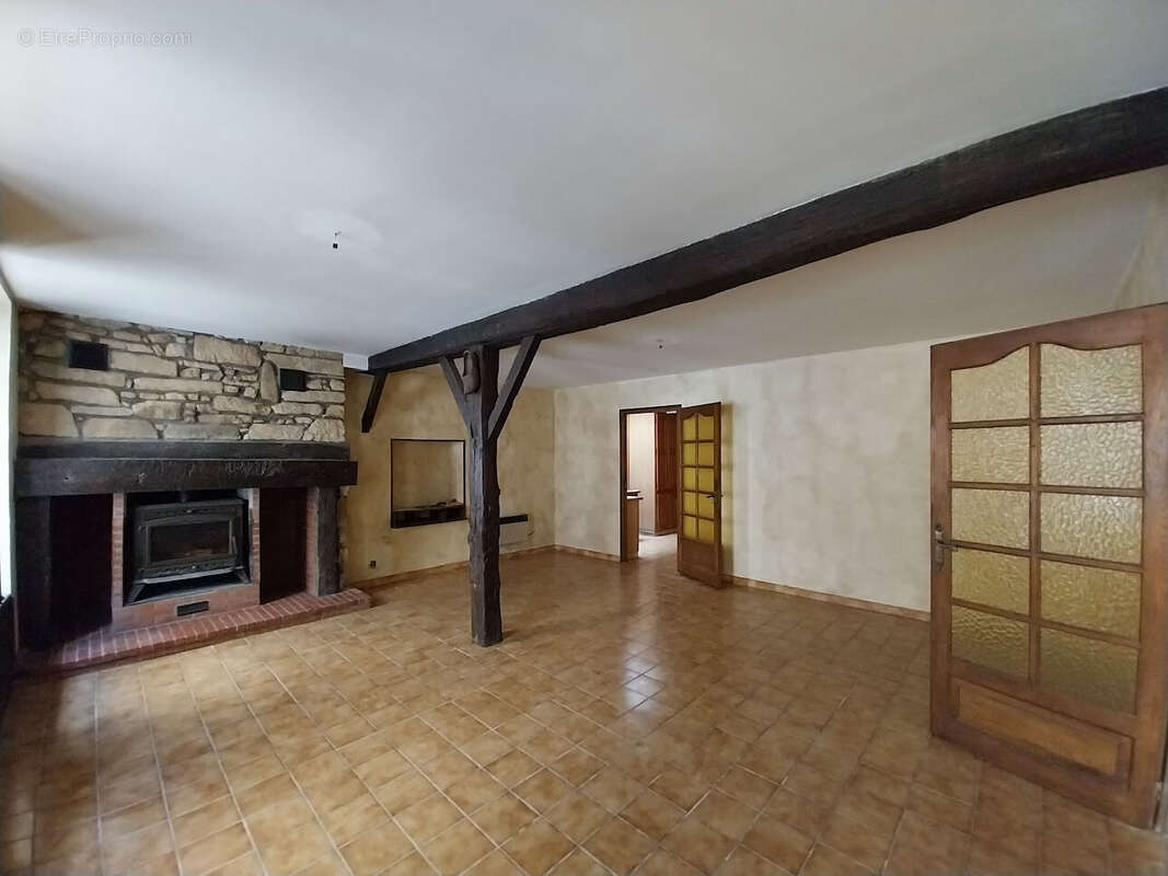 Maison 115 m² à Nay  - photo 2
