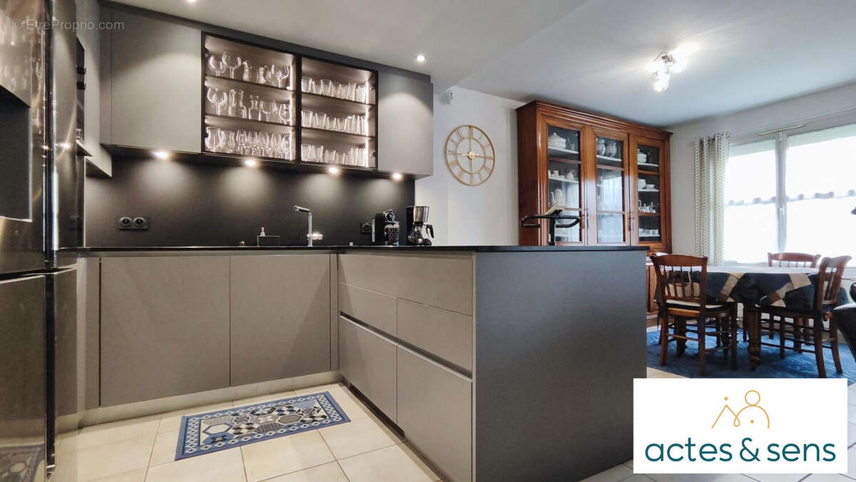 Appartement à JACOB-BELLECOMBETTE