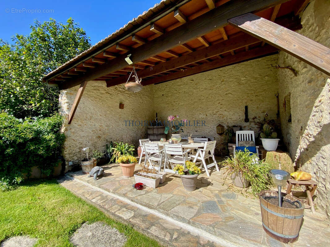 Maison à THOIRY