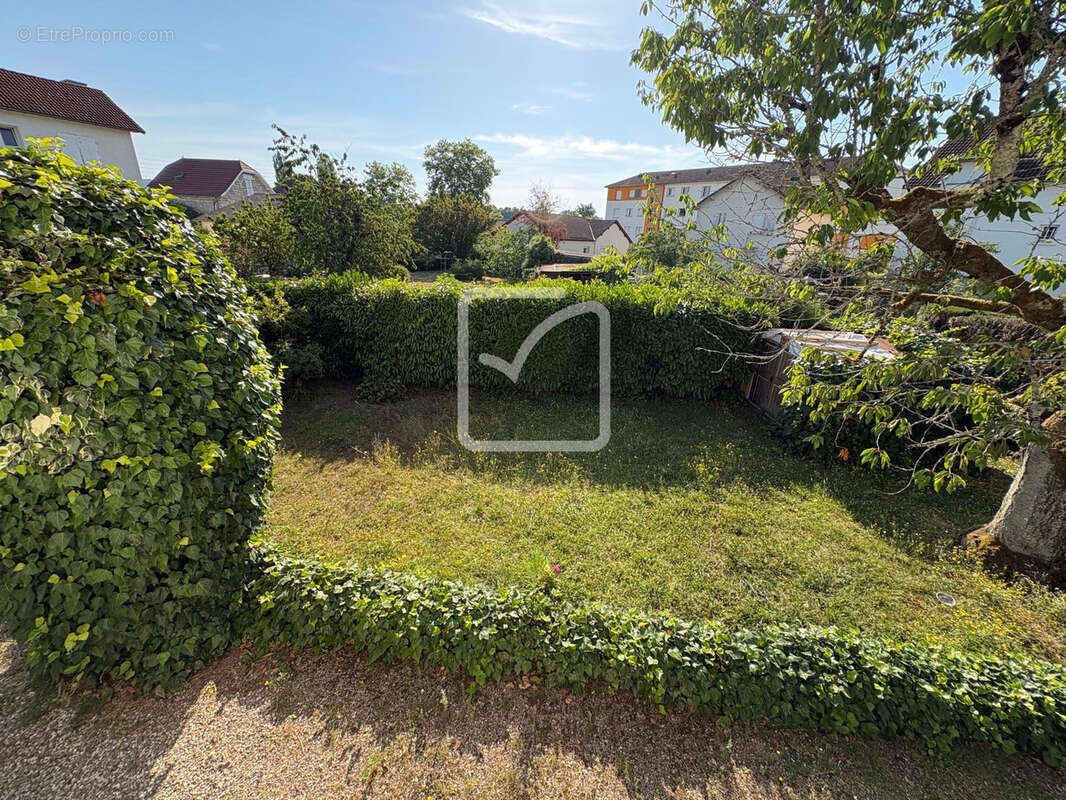 Maison à TERRASSON-LAVILLEDIEU