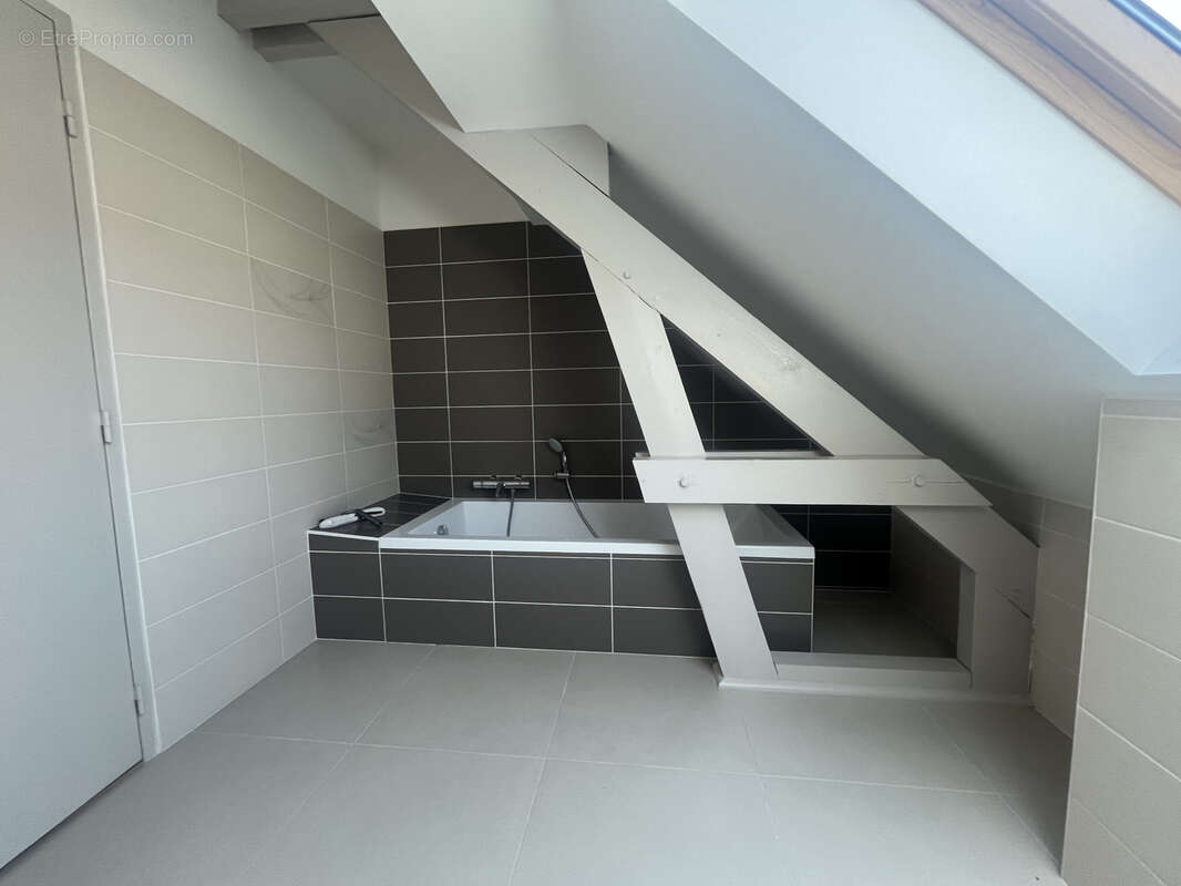 Commerce à CHATEL-SAINT-GERMAIN