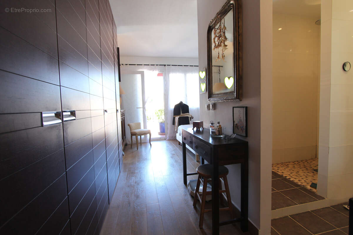 Appartement à LA COLLE-SUR-LOUP