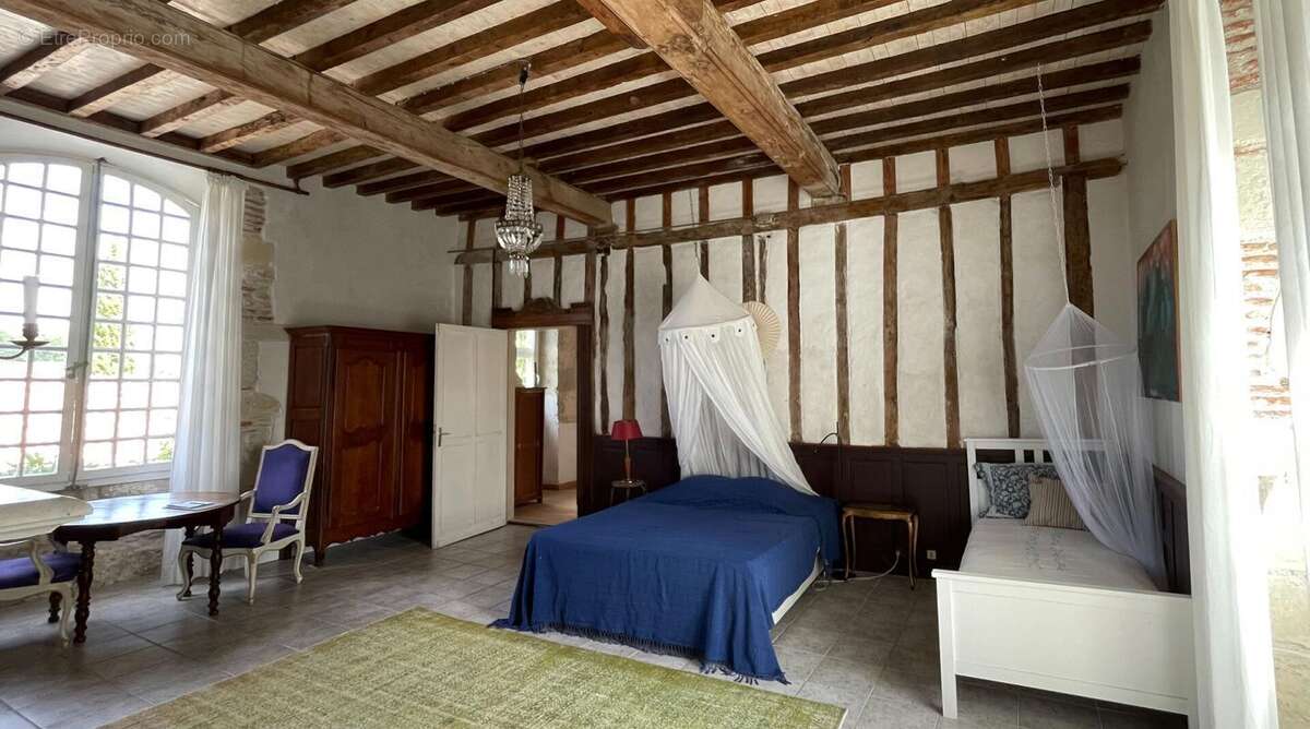Maison à VILLENEUVE-SUR-LOT