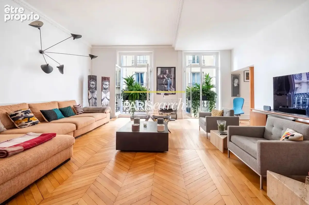 Place victor hugo / balcon filant / 3m40 de hauteur sous plafond / 3 chambres - photo 3
