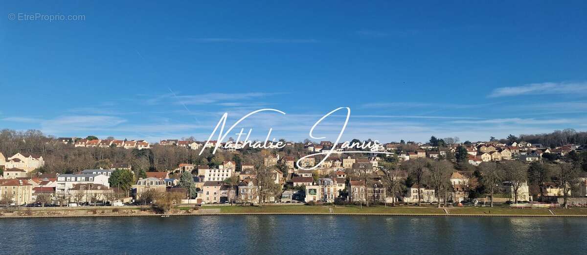 Appartement à CORBEIL-ESSONNES