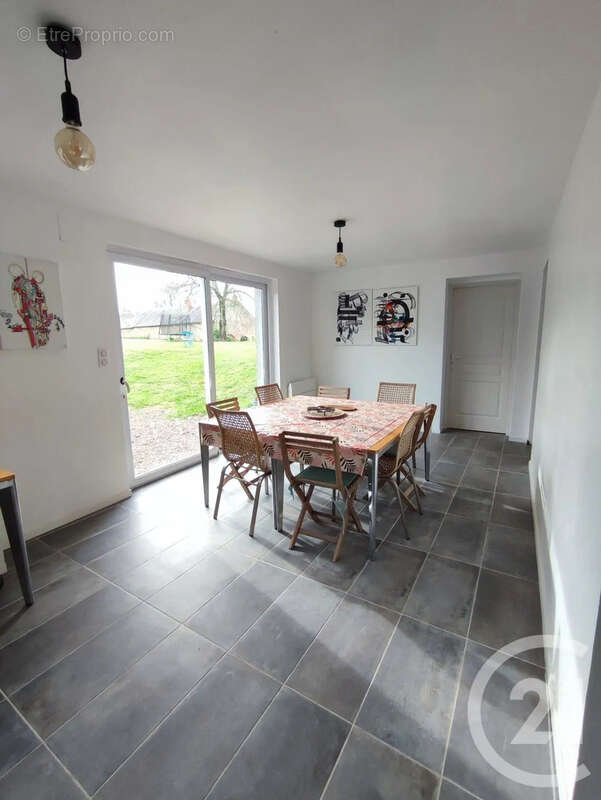 Maison à CERVON