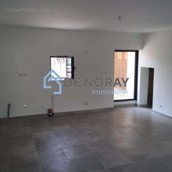 Immeuble pour investissement locatif à Amboise. - photo 2
