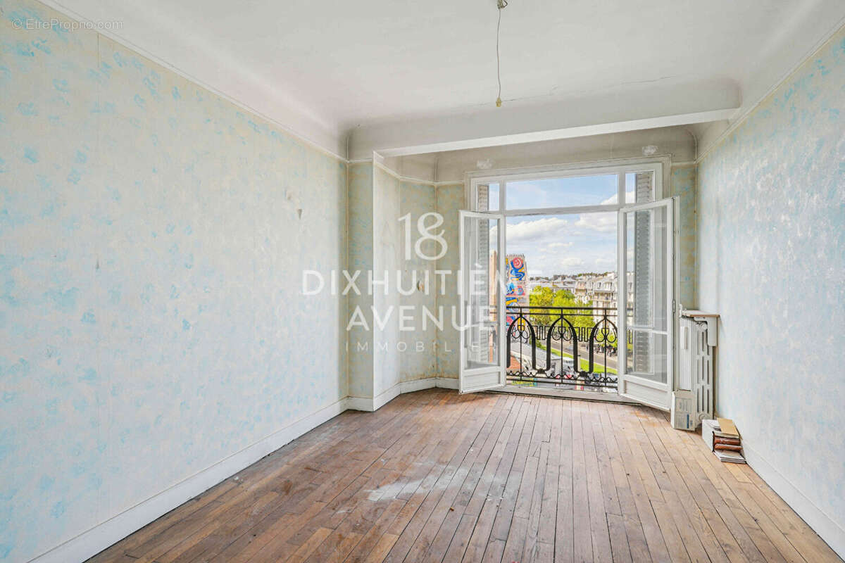 Appartement à PARIS-18E
