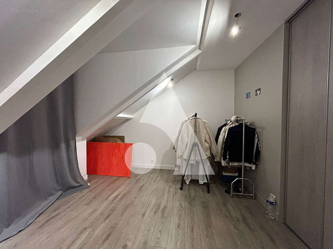 Maison à QUINCY-VOISINS