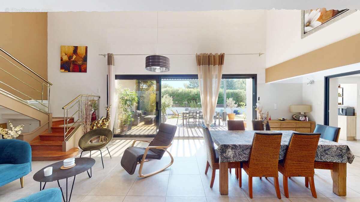 Maison à CARRY-LE-ROUET