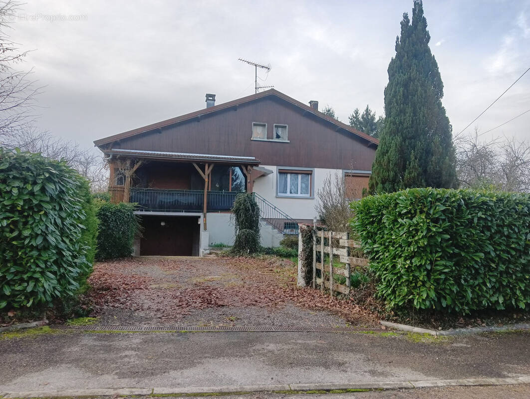 Maison à VILLERS-LES-LUXEUIL