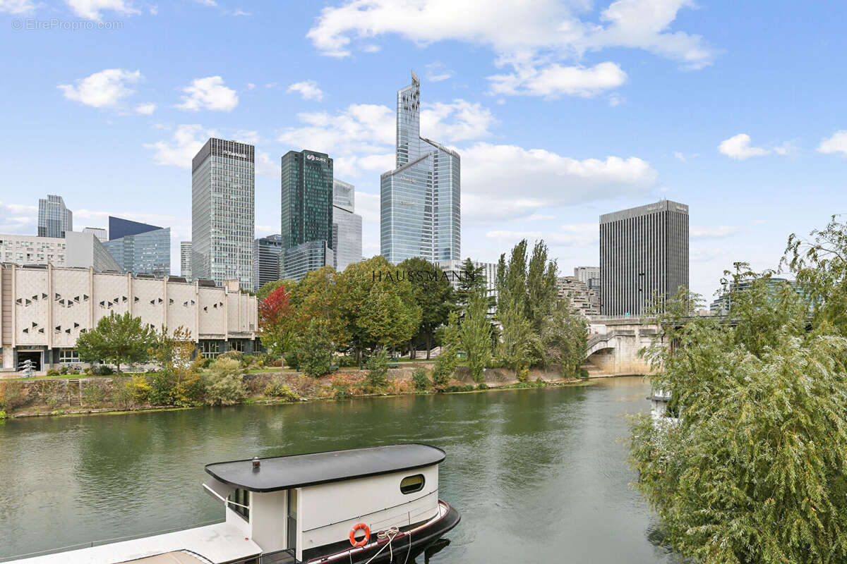 Appartement à NEUILLY-SUR-SEINE