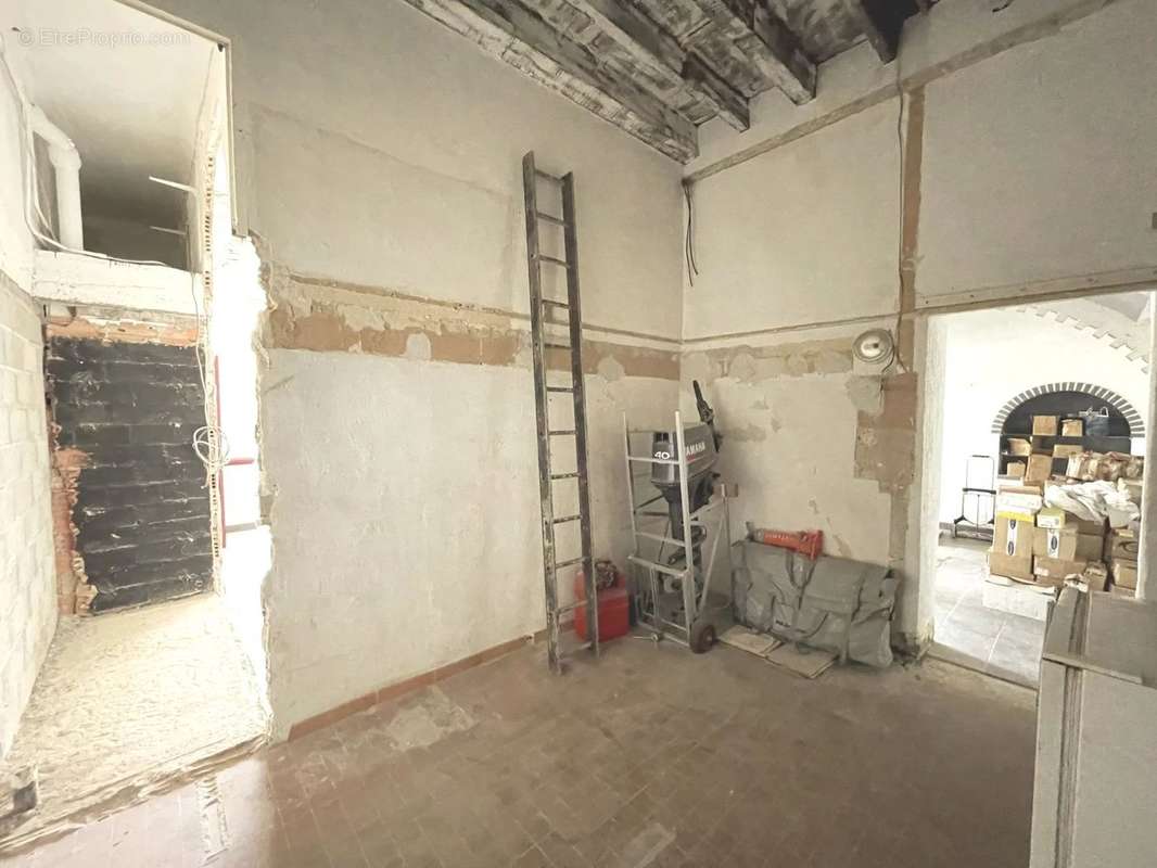 Commerce à SAINT-RAPHAEL