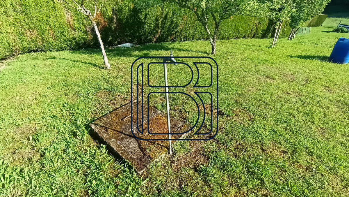 Terrain à OLLIERGUES