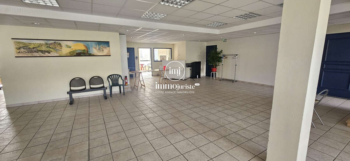 Commerce 277 m² à Limoges  - photo 5