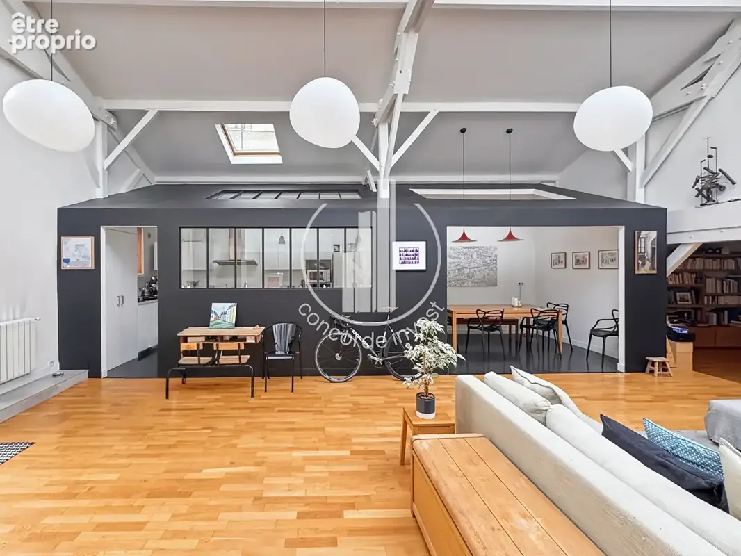 Loft Paris 19e -7 chambres - 327 m2 - photo 2