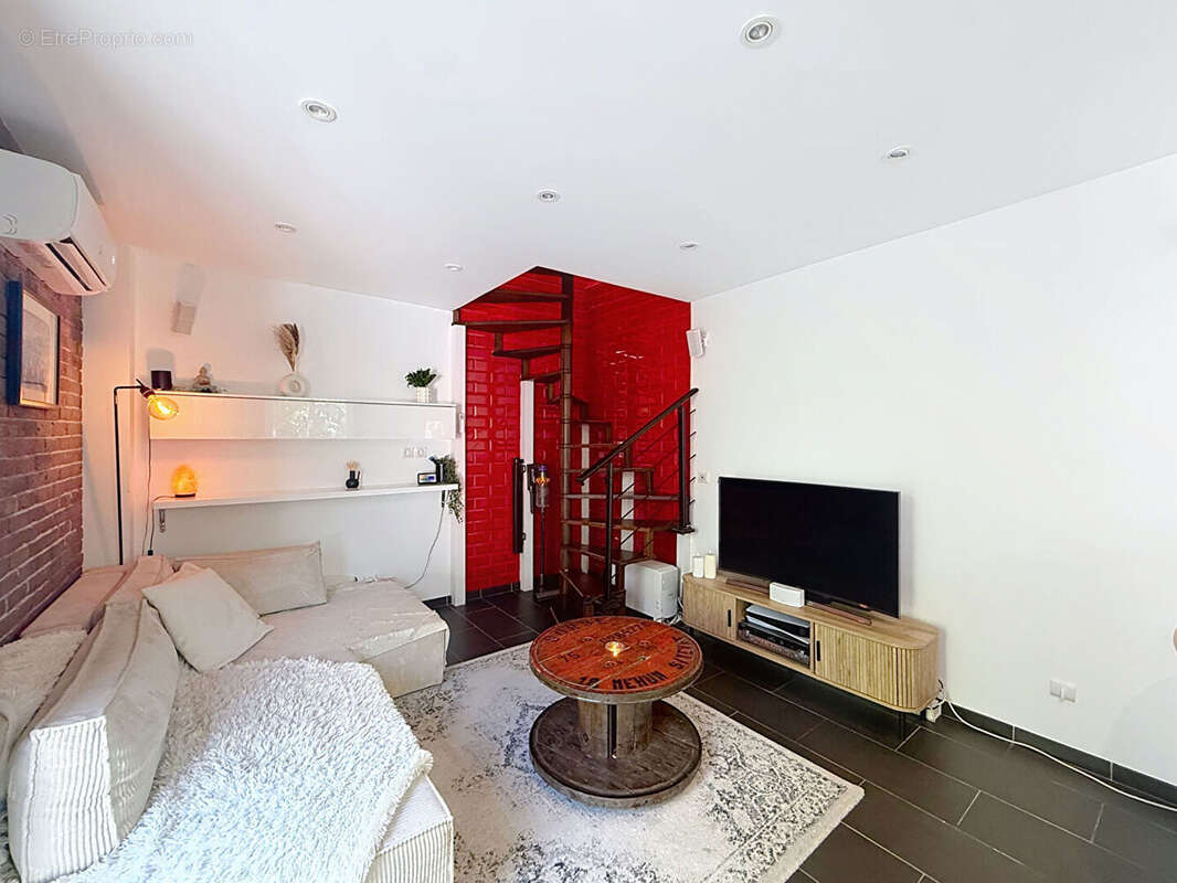 Appartement à FLEURY-LES-AUBRAIS