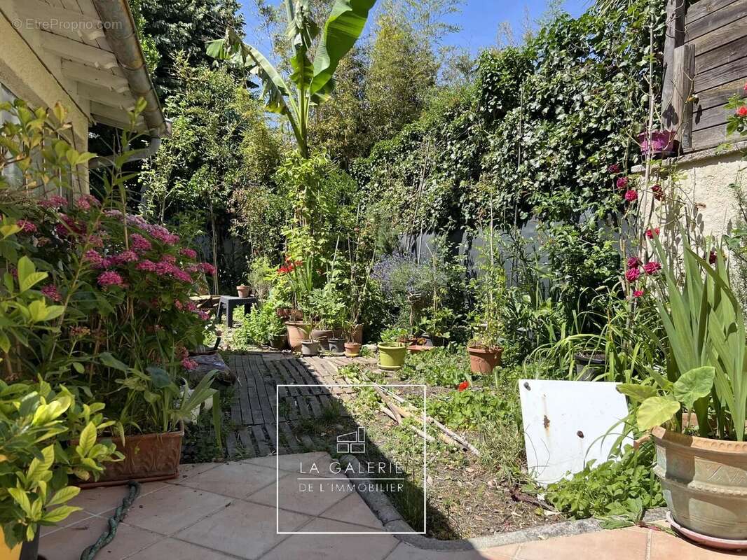 BUSCA - Rue du Gorp - Authentique maison toulousaine en briques foraines avec jardin et double place de parking en sous sol boxa - photo 22