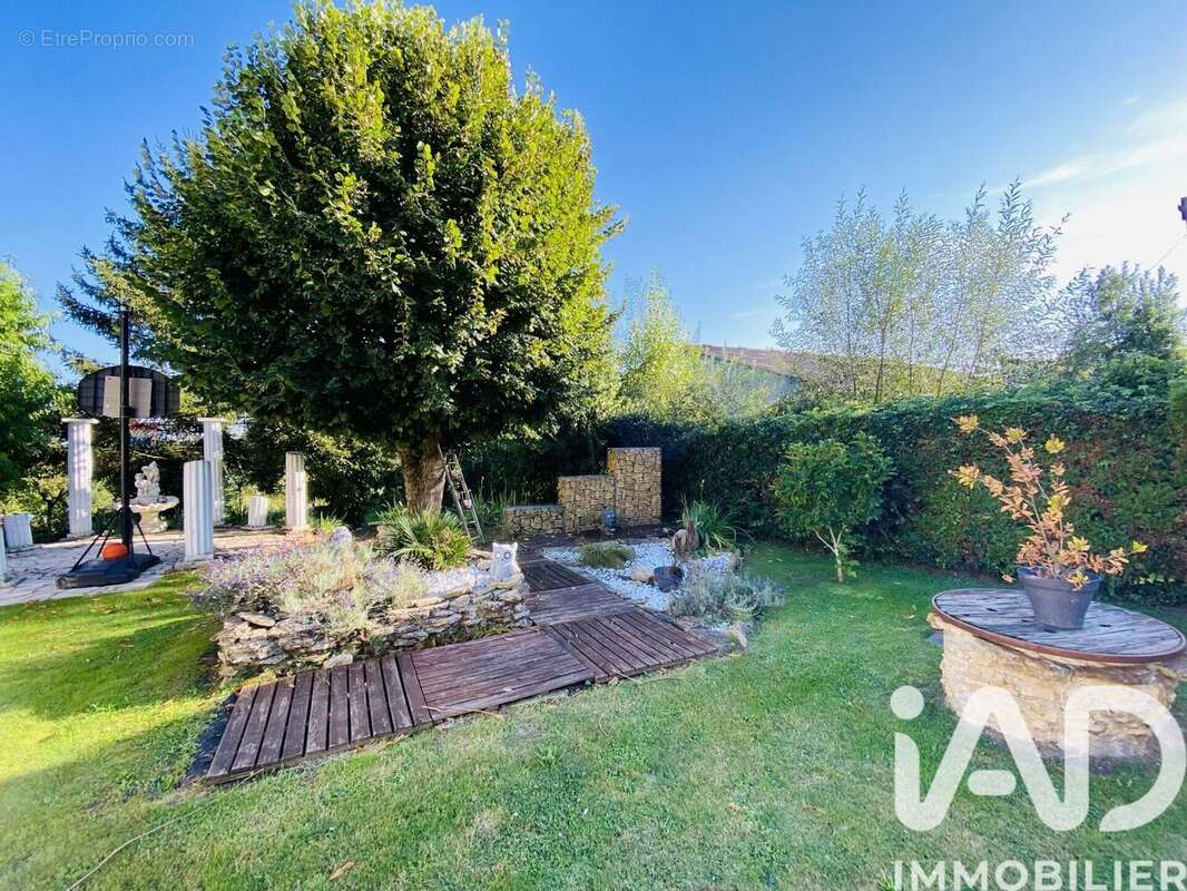 Photo 3 - Maison à VOUZIERS