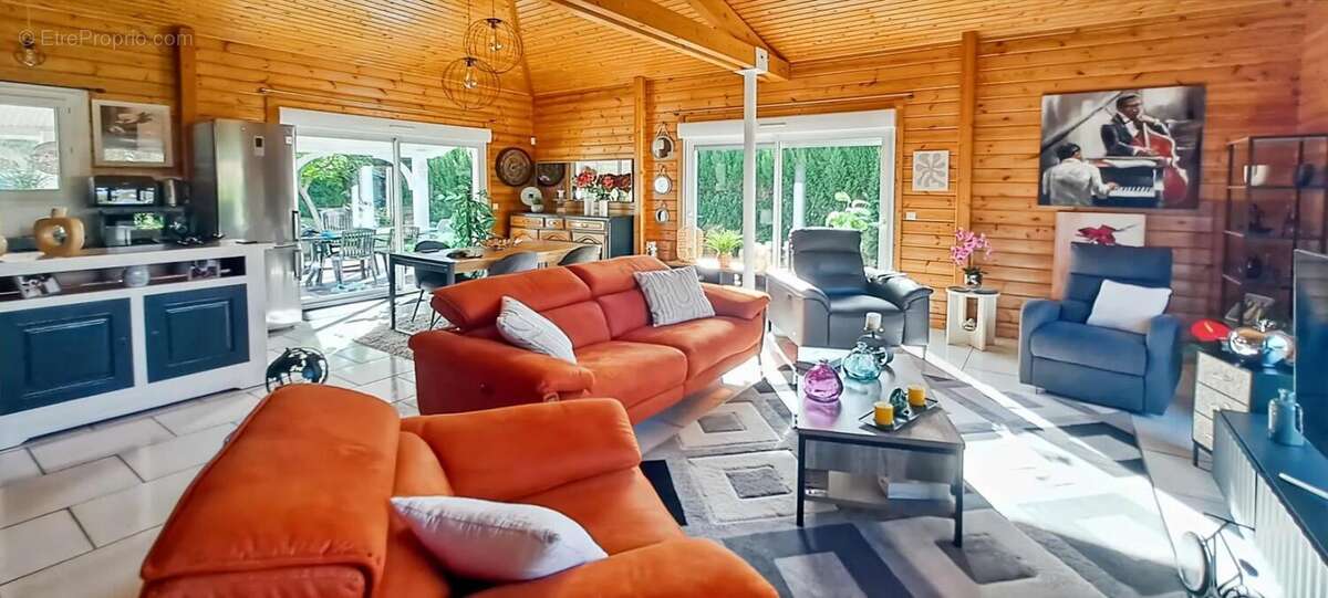 Maison à RION-DES-LANDES