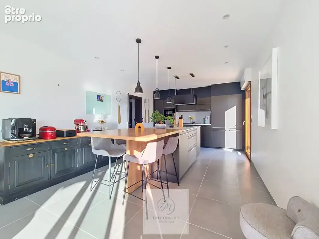 Maison 200 m² à Lay-Saint-Christophe  - photo 6
