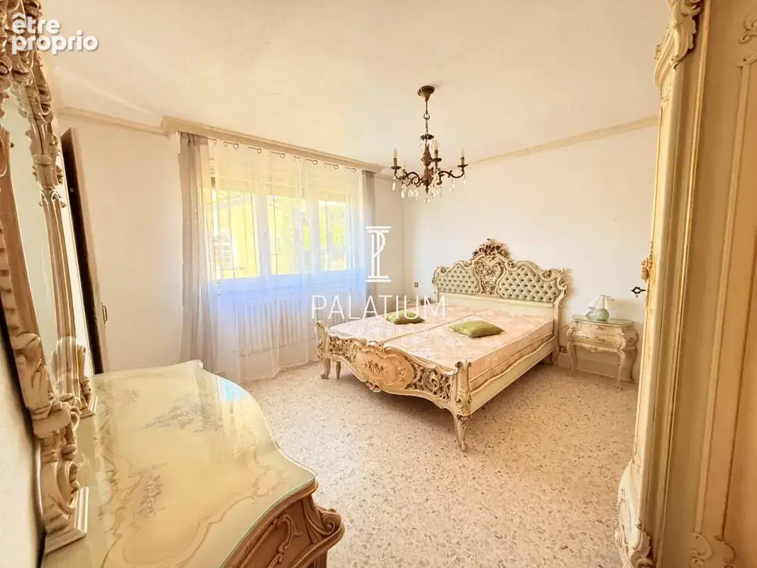 Maison bourgeoise avec vue imprenable - Quartier recherché de - photo 13