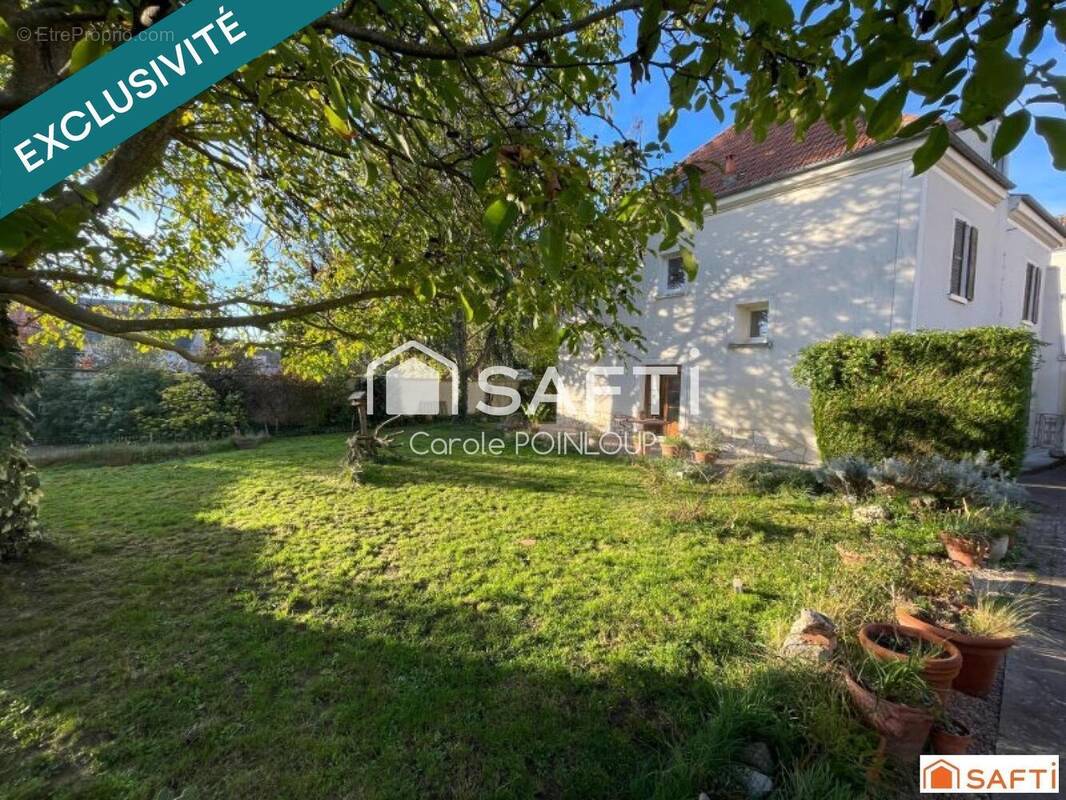 Photo 1 - Maison à MONTEVRAIN