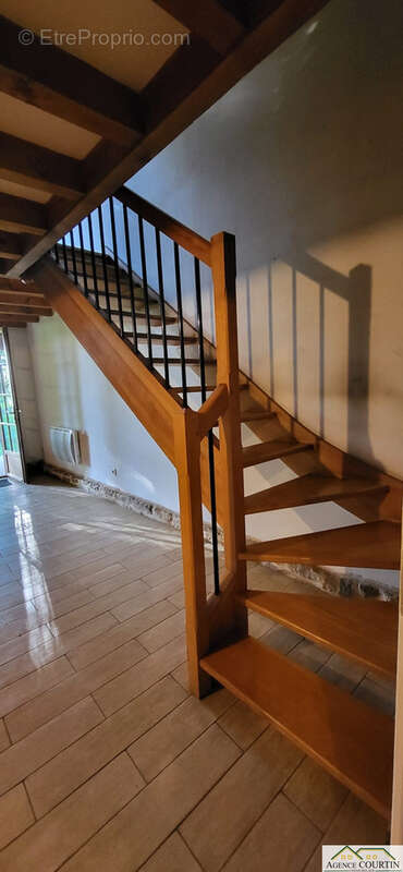 Maison à FRANGY-EN-BRESSE