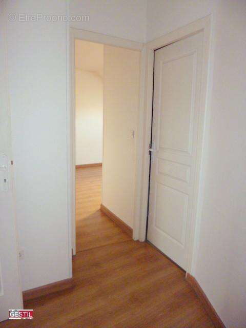 Appartement à NEUVILLE-SUR-OISE