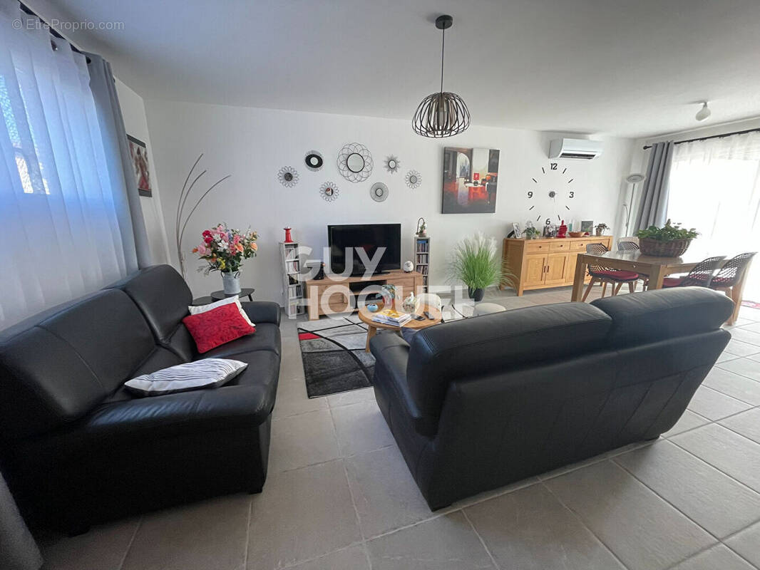 Maison à MORIERES-LES-AVIGNON