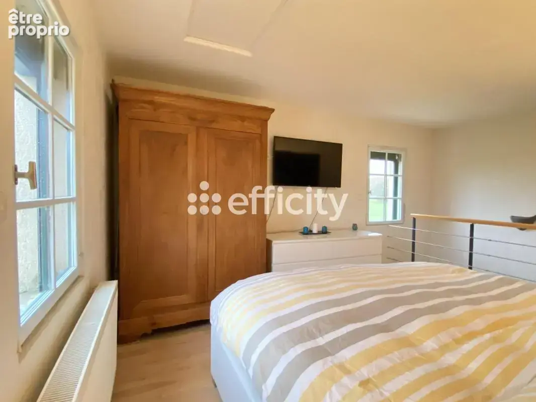 Maison 246 m² à Saint-Germain-De-La-Coudre  - photo 8