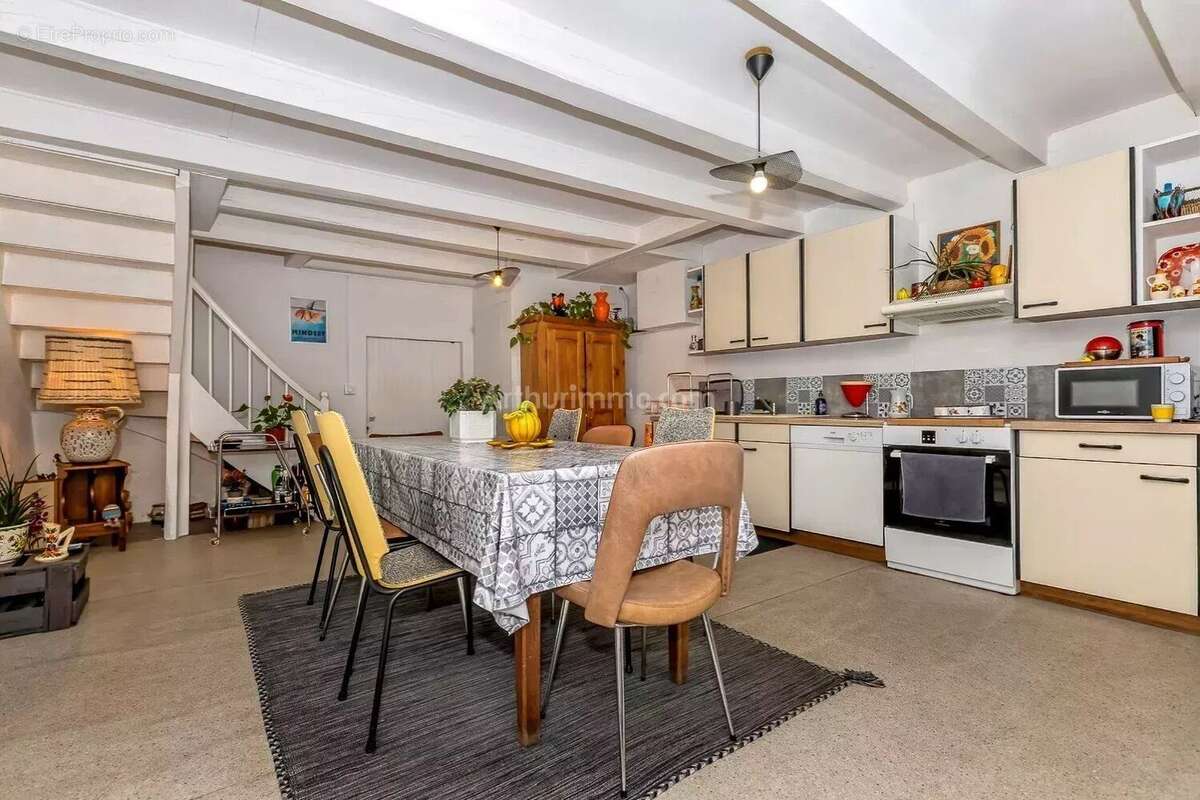 Maison à VIRIEU-LE-GRAND