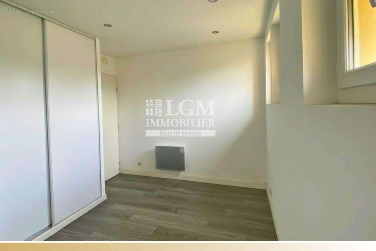 T3 traversant avec balcon et vue dégagée – DPE C – 199 000 € - photo 10