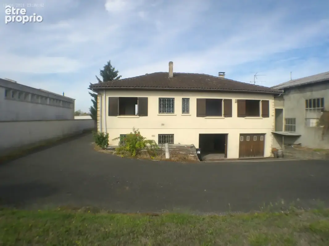 Chateaubernard a vendre maison en pierre - photo 5