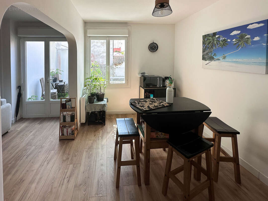 Appartement meublé en plein centre-ville - photo 5