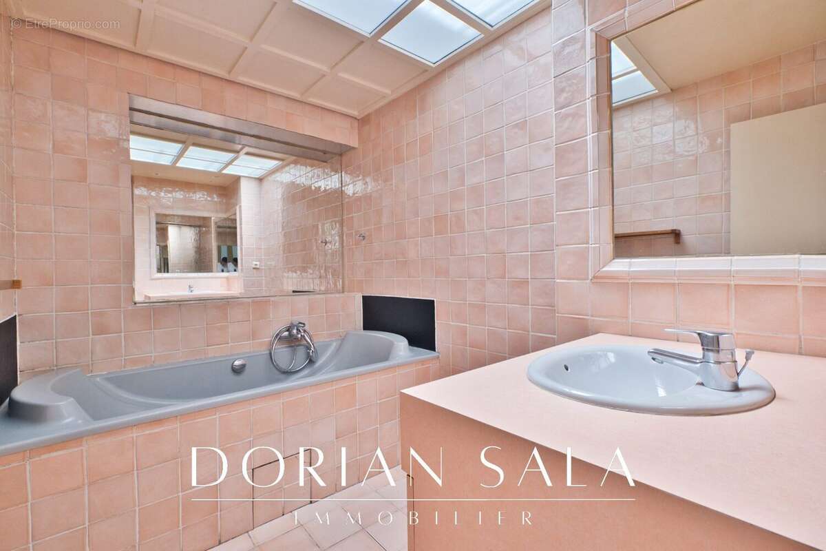 Appartement à MARSEILLE-9E