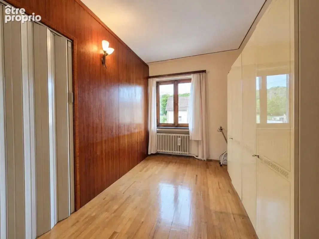 Maison 4 pièces de 106 m² avec grand terrain et dépendances — Stiring- - photo 6