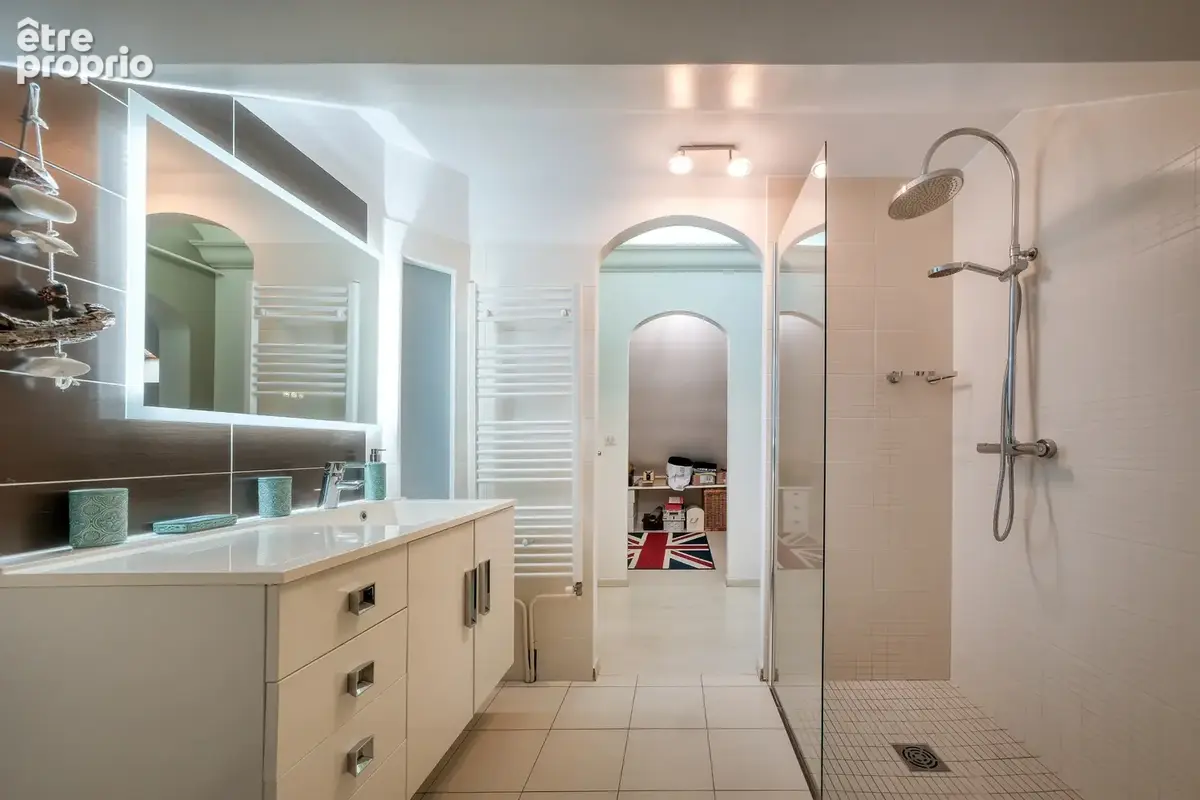 Maison indivdiuelle de plain pied - 210m2 - 5 chambres - dpe c - photo 19