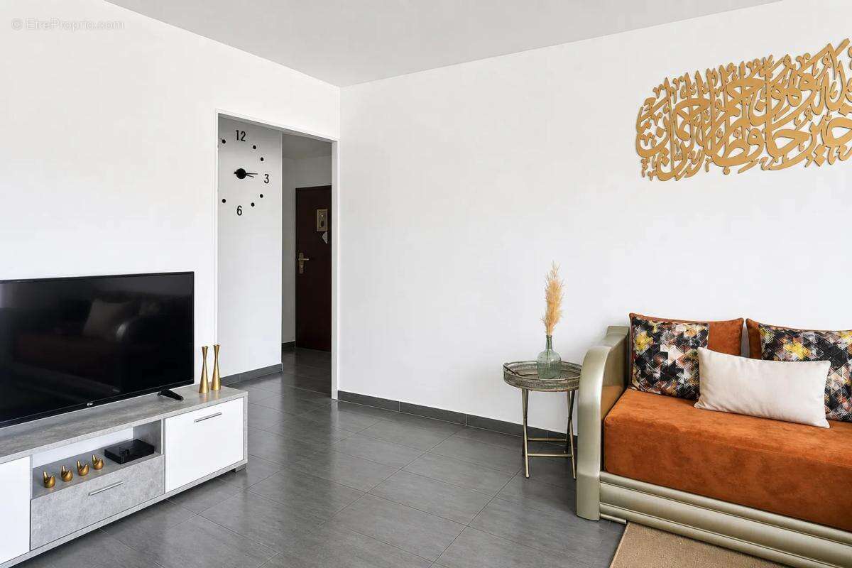 Appartement 4 pièces de 72 m² vendu loué - photo 19