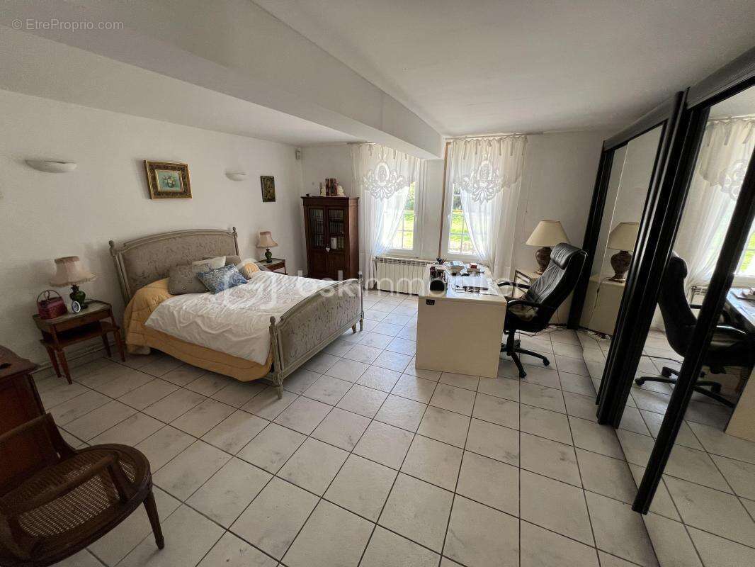 Maison à CHOISY-EN-BRIE
