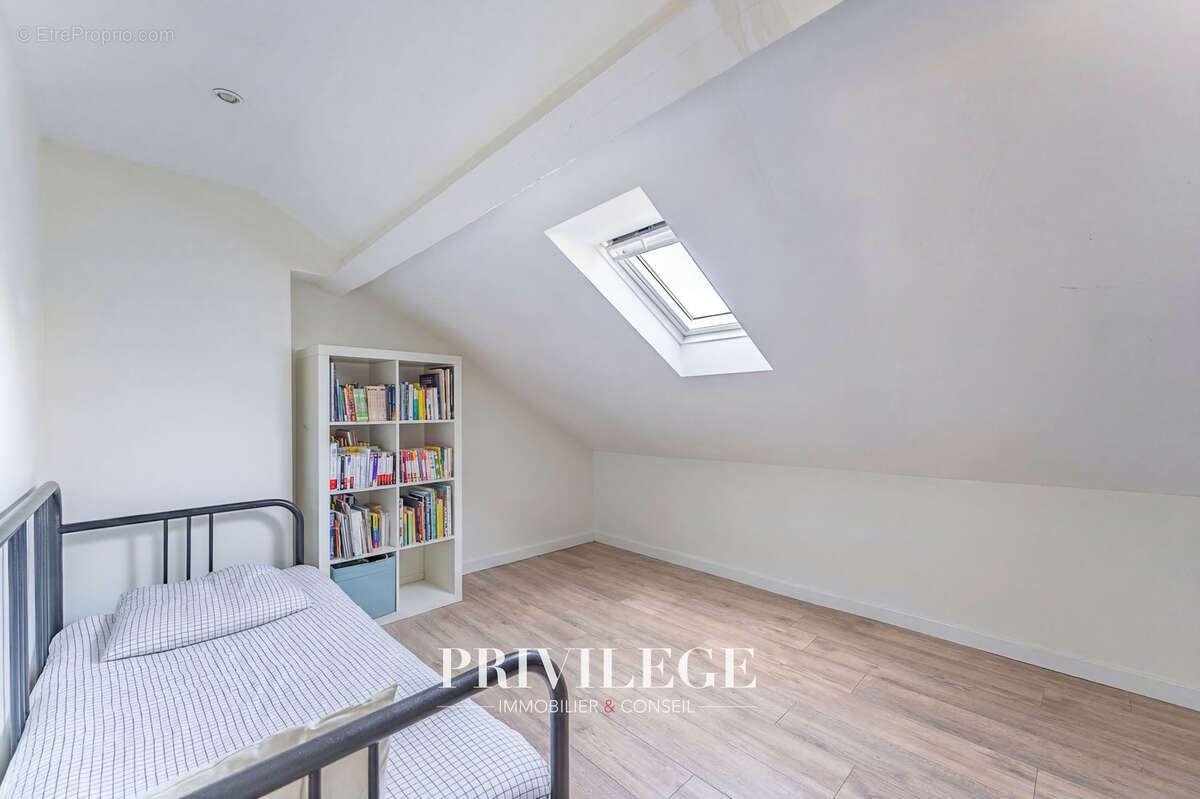 Maison à CHAMPAGNE-AU-MONT-D'OR