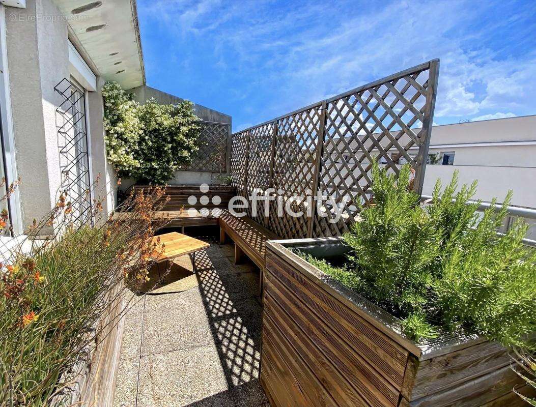 Appartement à LYON-8E