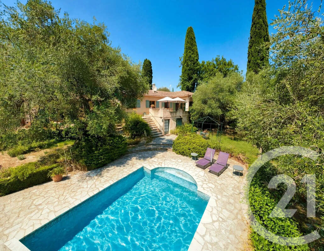 Maison 211 m² à Roquefort-Les-Pins  - photo 3
