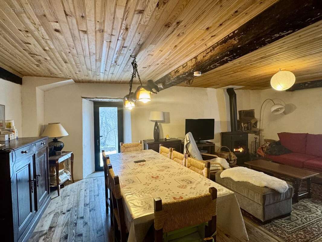 Maison à PUYVALADOR