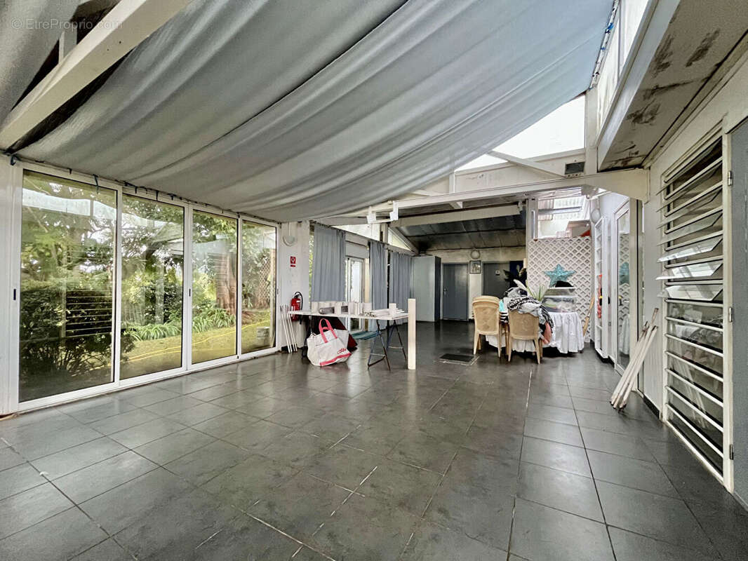 Domaine d'exception avec vue mer sur 3 470 m² de terrain et fort potentiel d'investissement à Tan Rouge - photo 16