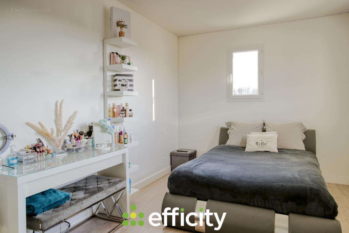 Maison à MESSIMY-SUR-SAONE