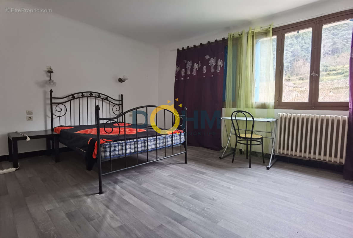 Commerce à VILLEFORT