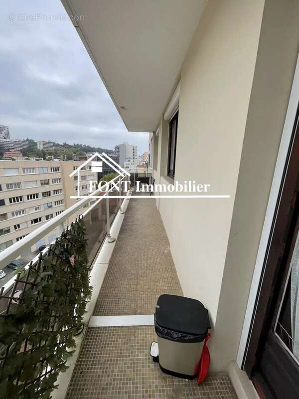 Appartement à SAINT-ETIENNE