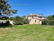 Maison à MONTBARTIER